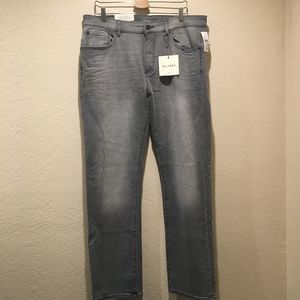 DL1961 Avery Modern Straight Leg Jeans NWT